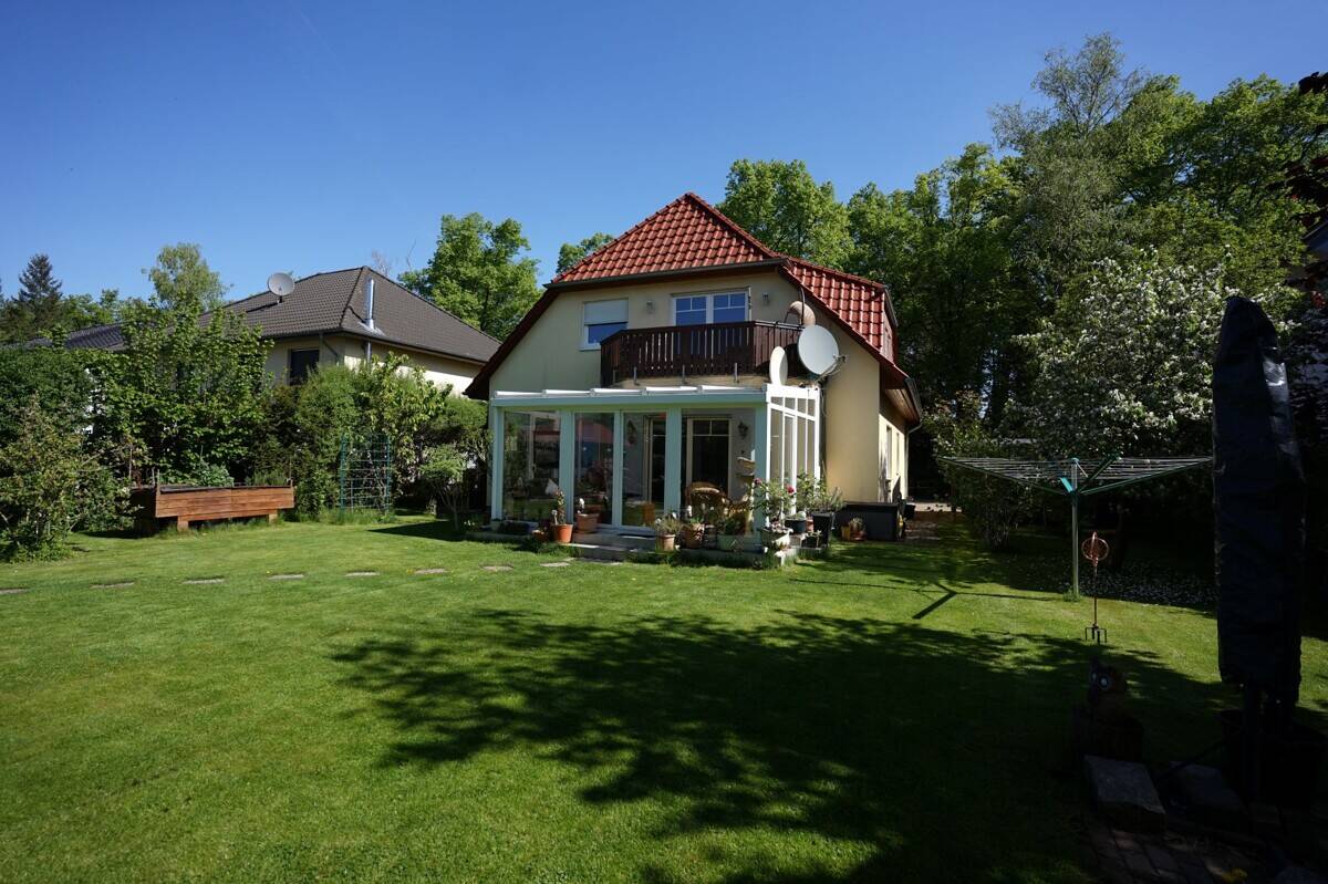 Thumbnail-Hauptstadtmakler-Neuwertiges Einfamilienhaus in Top-Lage