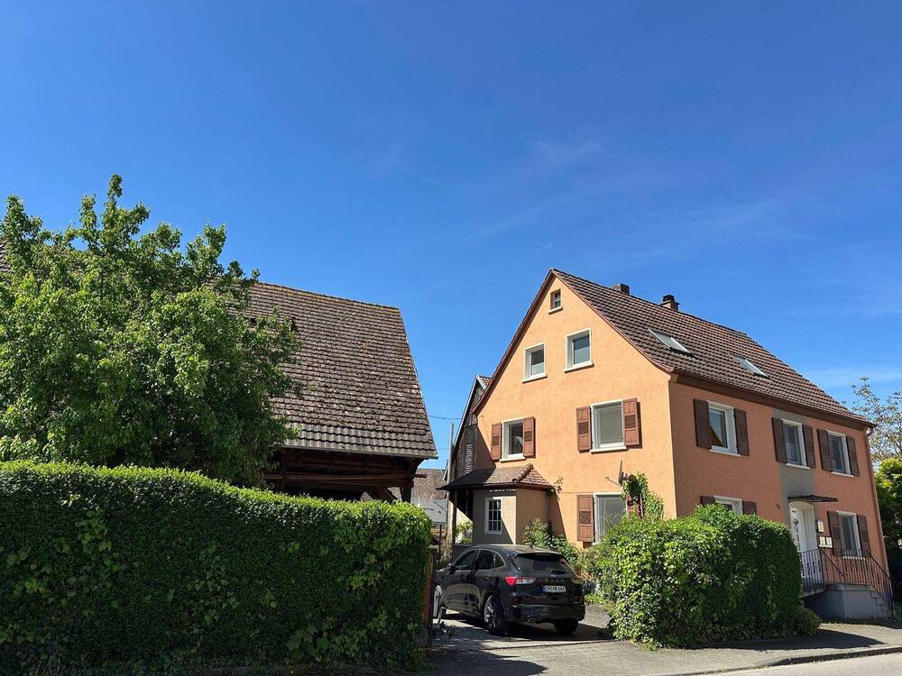 Thumbnail-Wohnhaus mit Ökonomiegebäude auf sehr großem Grundstück