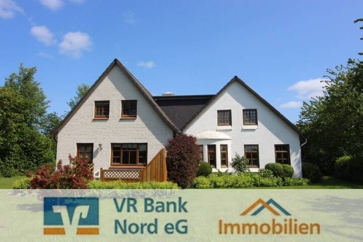 Thumbnail-Zweifamilienhaus auf großem Grundstück in Alleinlage