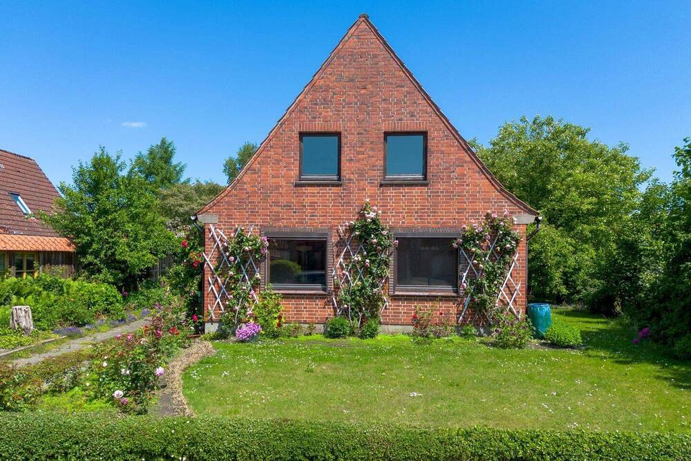 Thumbnail-Solides Einfamilienhaus mit großem Grundstück und Potenzial