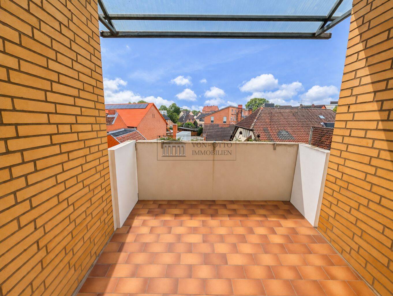 Thumbnail-Bezugsfrei, Balkon, Hell - Ihre Chance!