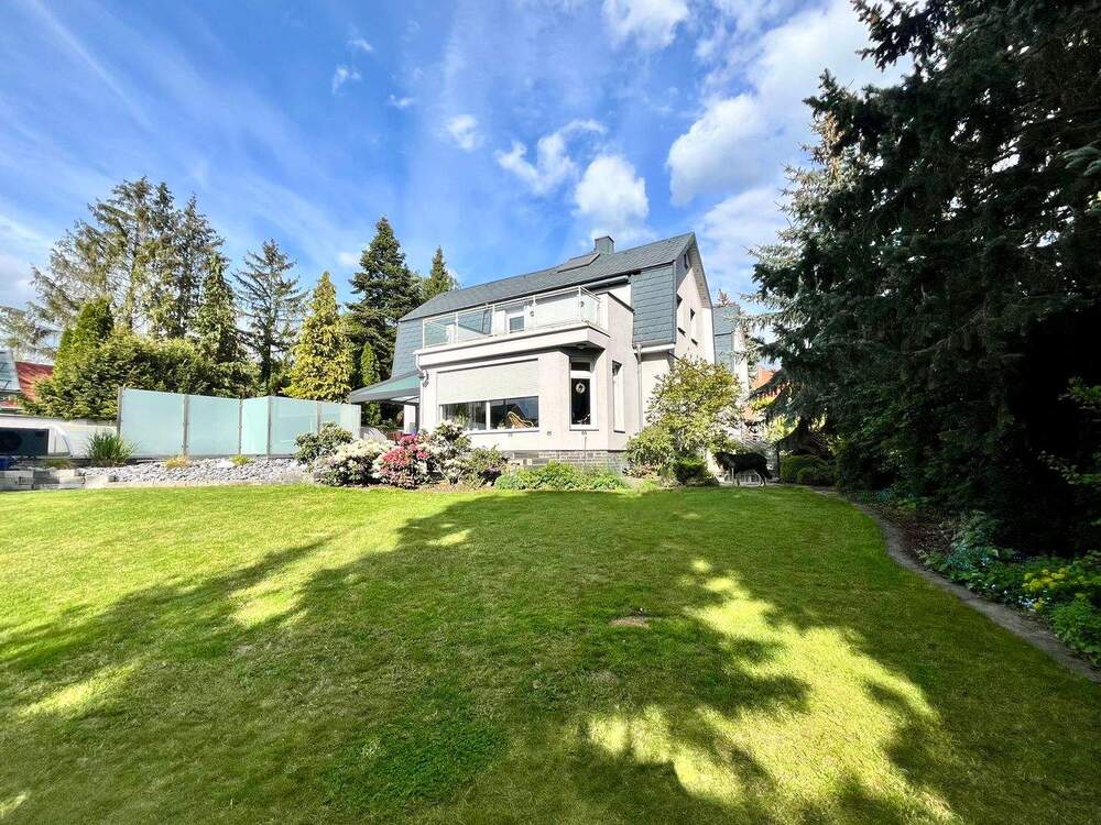 Thumbnail-Wohnen, Entspannen, Genießen - großzügiges Wohnhaus mit beheizbarem Pool, Sauna, Wintergarten und 3 Terrassen