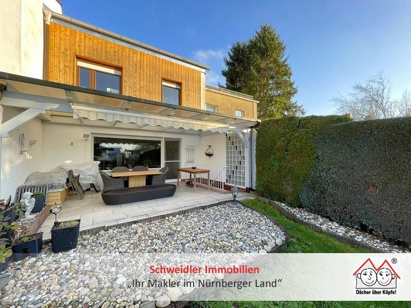 Thumbnail-Neues Dach & Neue Heizung - Wunderschönes Reihenmittelhaus am Laufer Kunigundenberg mit Garage
