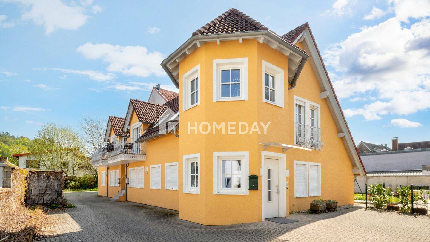 Thumbnail-Voll vermietetes Weberhaus mit Praxis, 3 Balkonen und neuer Heizung in Eschelbronn