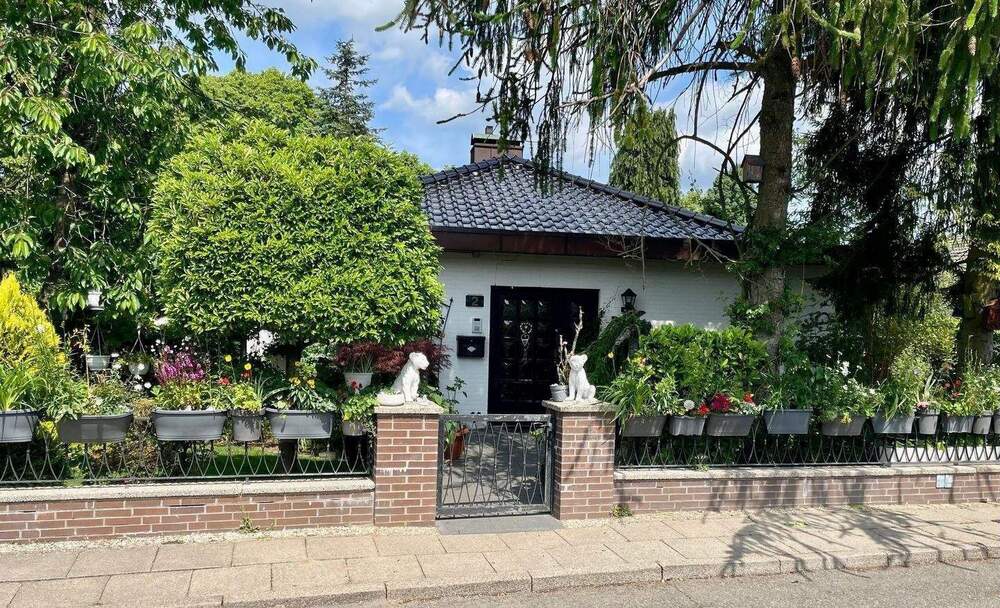 Thumbnail-VERKAUF mit NIEßBRAUCH - Top Bungalow mit Vollkeller