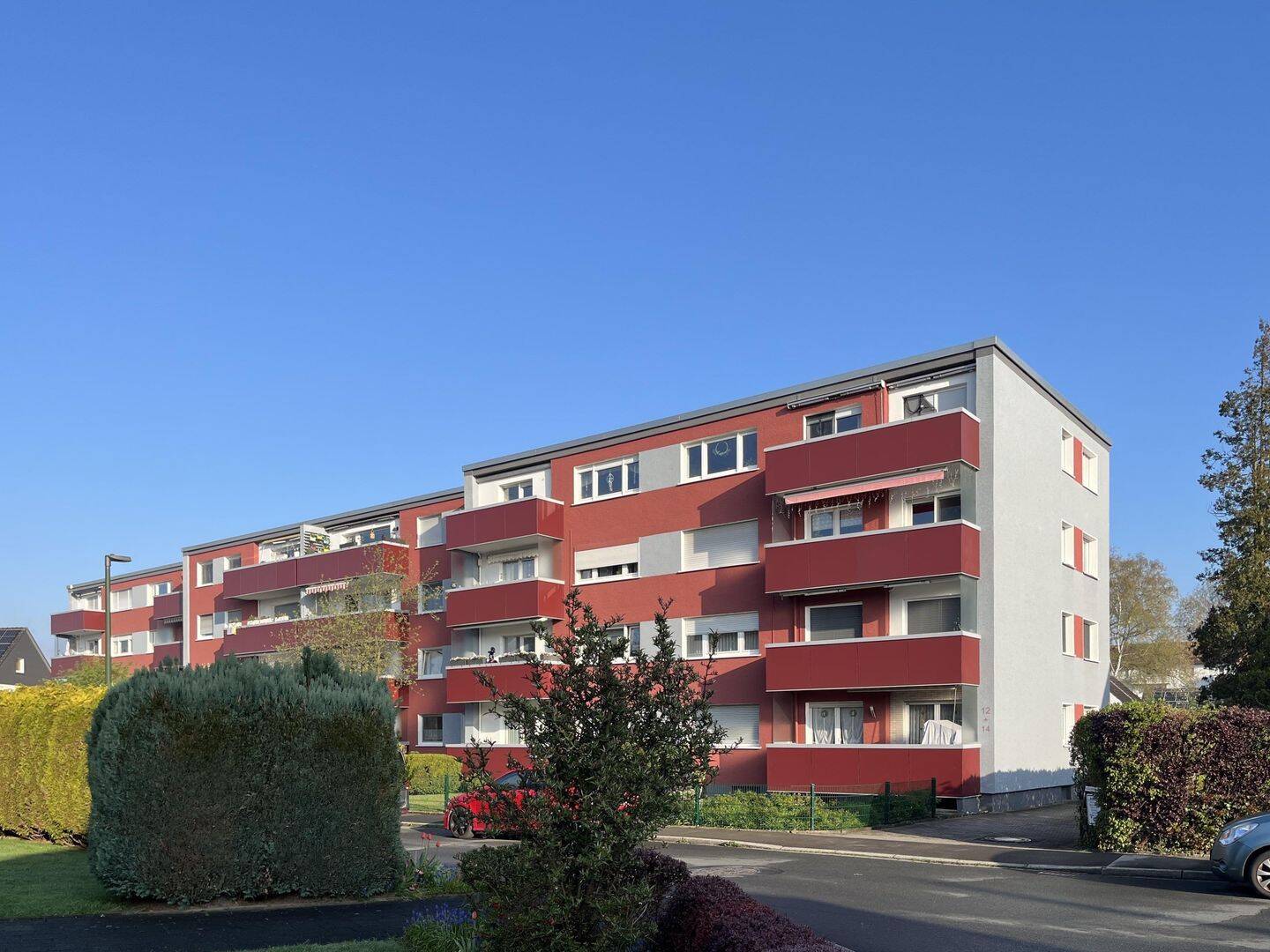 Thumbnail-HELLE GERÄUMIGE WOHNUNG IN RUHIGER WOHNLAGE