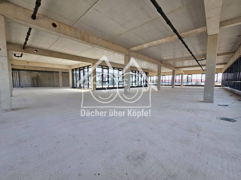 Thumbnail-TOP: Repräsentative Neubauflächen in frequentierter Sichtlage in Nürnberg - Höfen