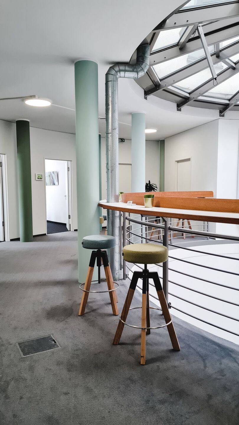 Thumbnail-Helles Private Office S - vollmöbliert, flexibel, 247, Kaffee inklusive