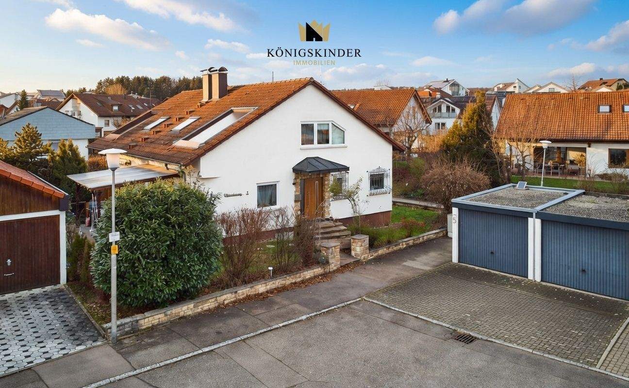 Thumbnail-Modernisierte Doppelhaushälfte mit Garage in ruhiger Wohnlage von Ofterdingen