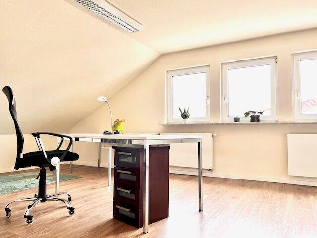 Thumbnail-Traumhaft helles Büro in Remshalden-Grunbach - flexibel, möbliert, inkl. Küche