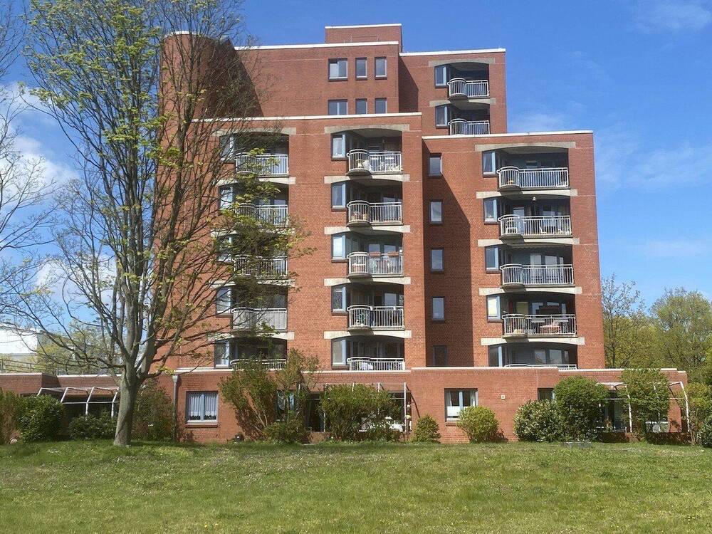 Thumbnail-Moderne und vollständig möblierte 2-Zimmer-Wohnung mit Balkon in zentraler Lage von Norderstedt