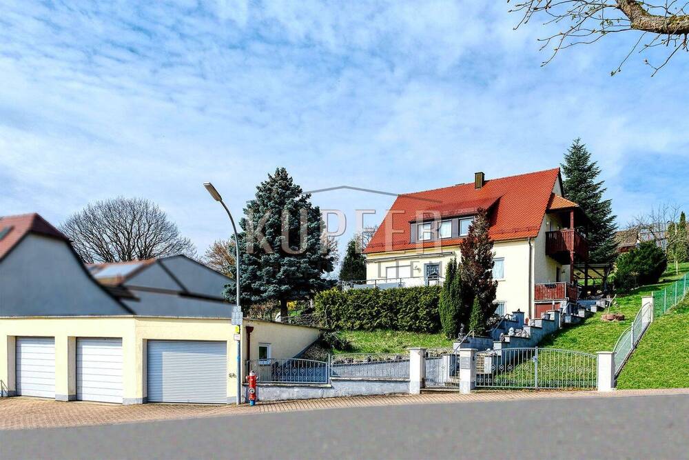Thumbnail-Sonniges Zweifamilienhaus in begehrter Aussichtslage Forchheims!