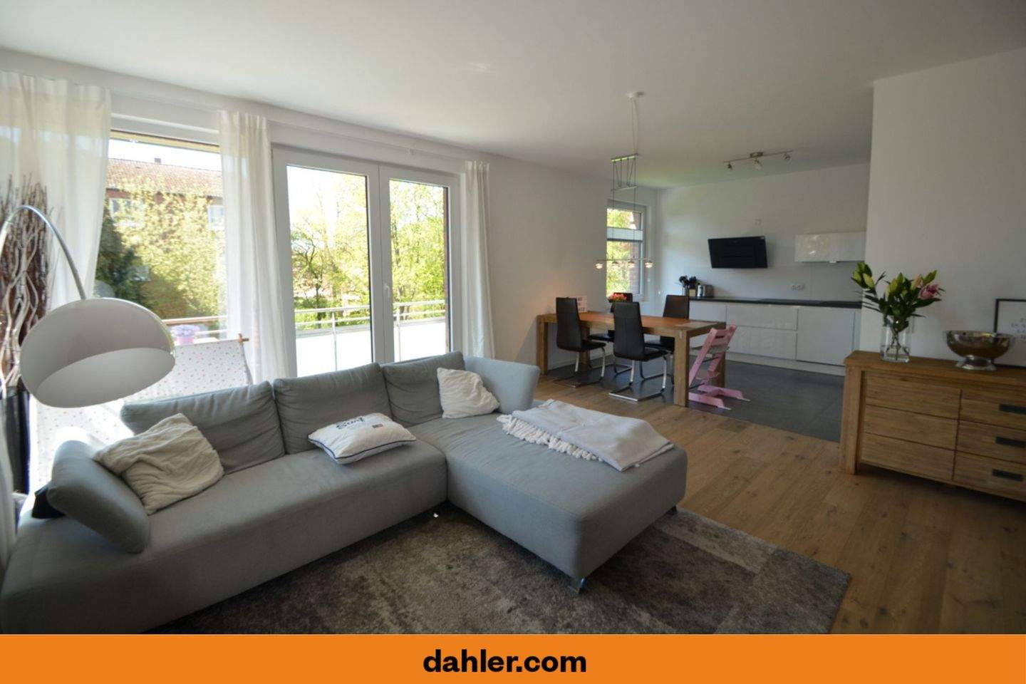 Thumbnail-Wunschlos glücklich! Neuwertige 3-Zimmer-Wohnung mit Einbauküche und Fahrstuhl