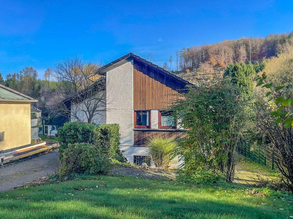 Thumbnail-Charmantes Einfamilienhaus in traumhafter Aussichtslage zw. Neustadt Wied und Horhausen