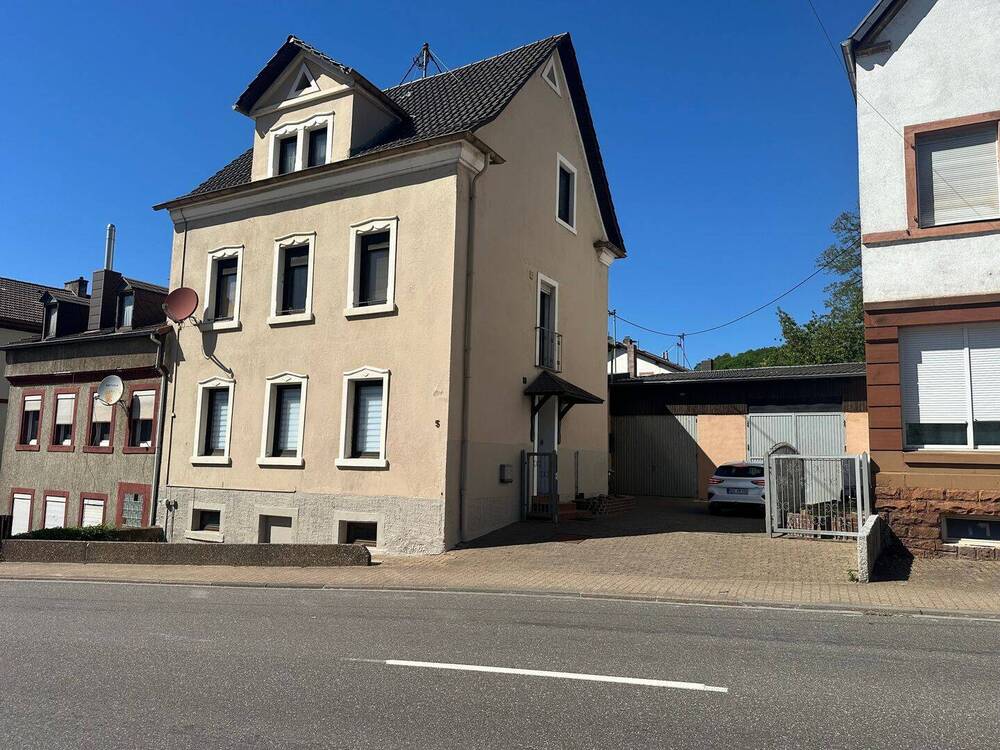 Thumbnail-2 Familienhaus mit Großer Werkstatt Garagen Perfekt für Autoschrauber