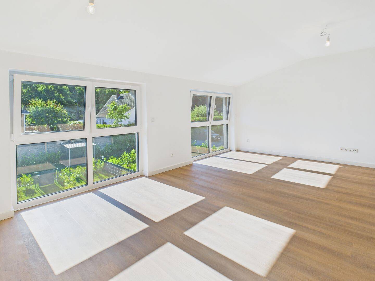 Thumbnail-Attraktive Neubauwohnung mit KfW55-Standard und sonnigem Westgarten