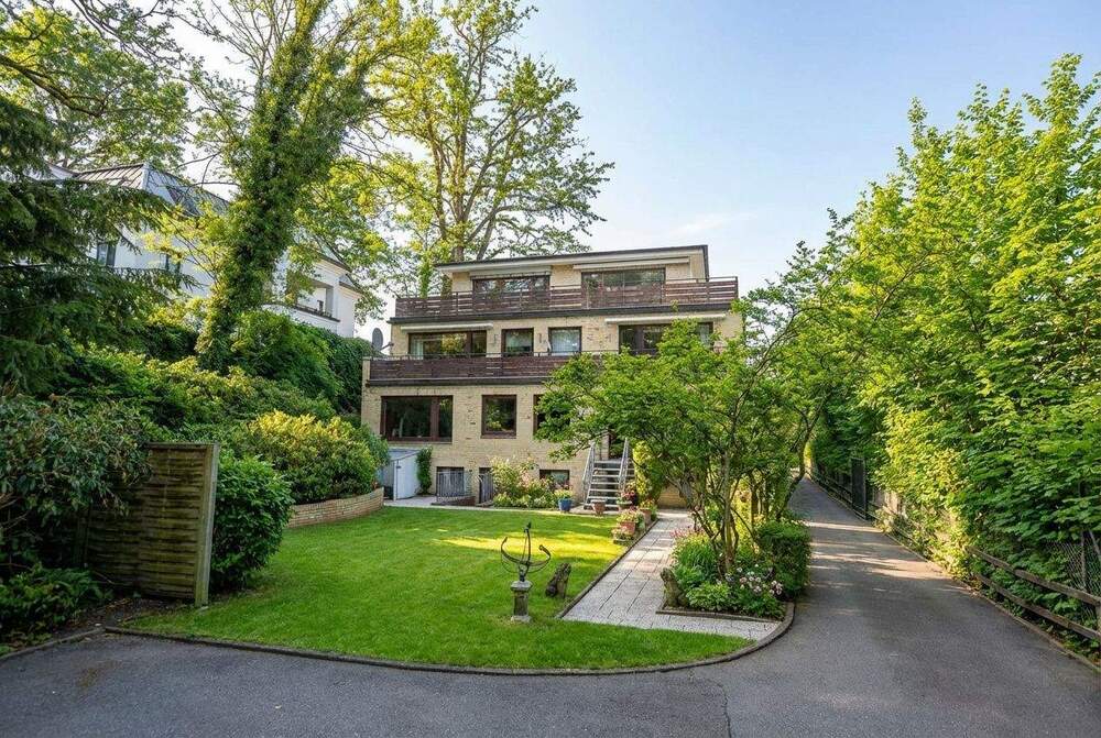 Thumbnail-Sonniges Penthouse mitten in Blankenese mit umlaufender Terrasse und Blick in den Park