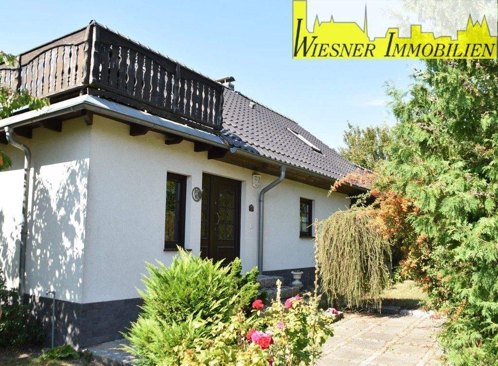 Thumbnail-Ruhig gelegen und Weitblick inklusive! Schickes EFH mit Nebengelass auf großem Grundstück !