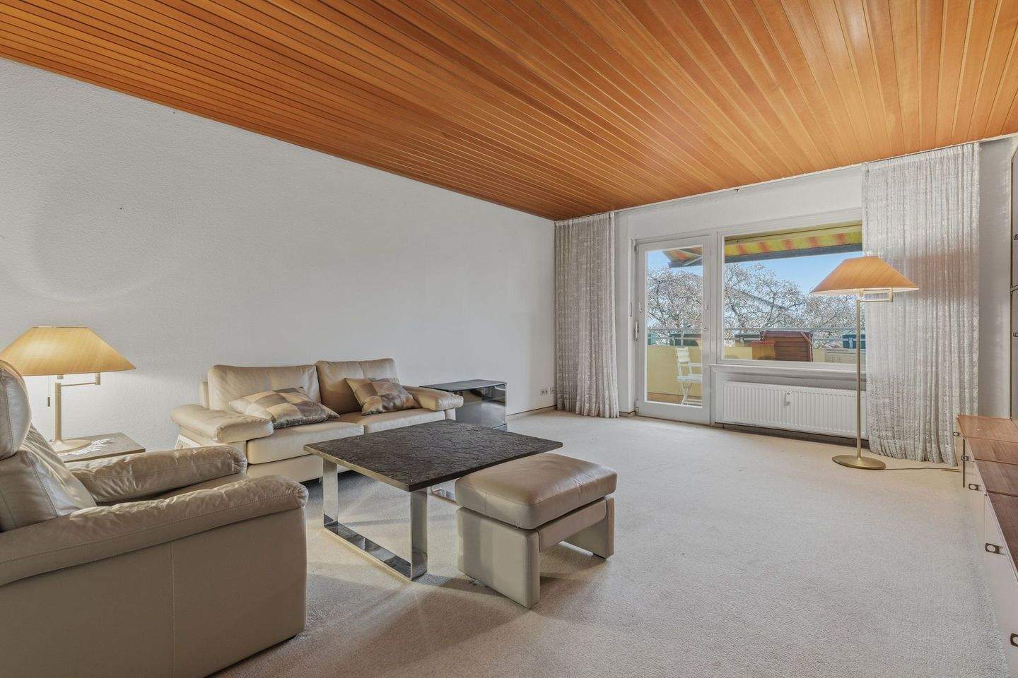 Thumbnail-Großzügig wohnen mit Balkon und Aufzug - 4,5-Zimmer-Eigentumswohnung in Weinheim