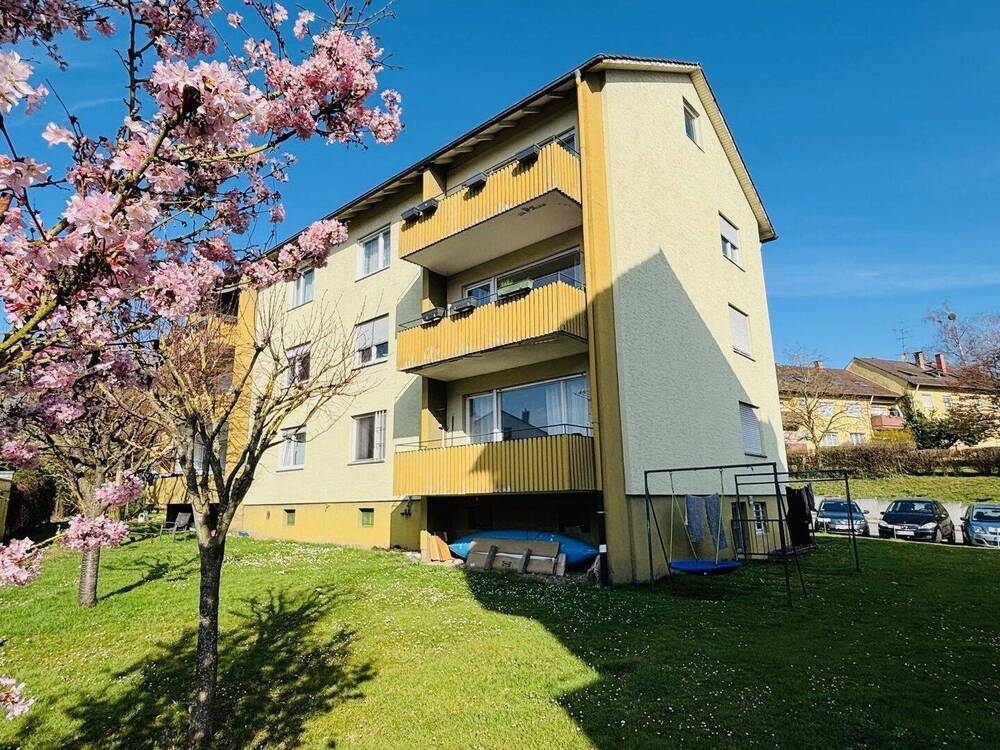 Thumbnail-Modernisierte 3,5-Zimmer-Wohnung mit 2 Balkonen