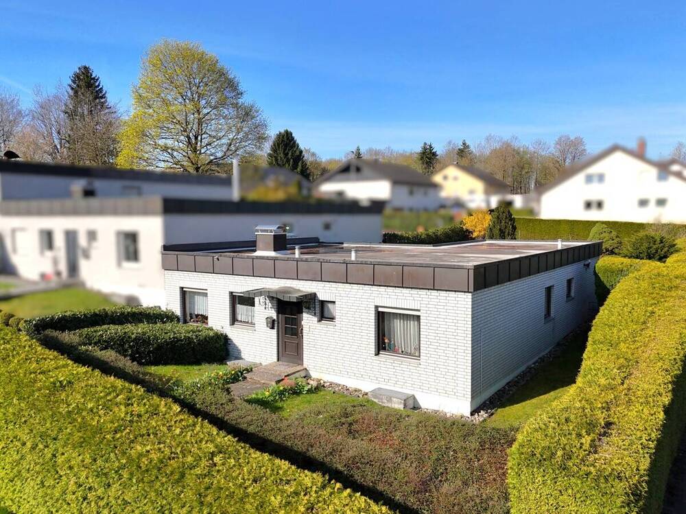 Thumbnail-70er Jahre Bungalow mit Garten: Wohnen auf einer Ebene in Rottweil