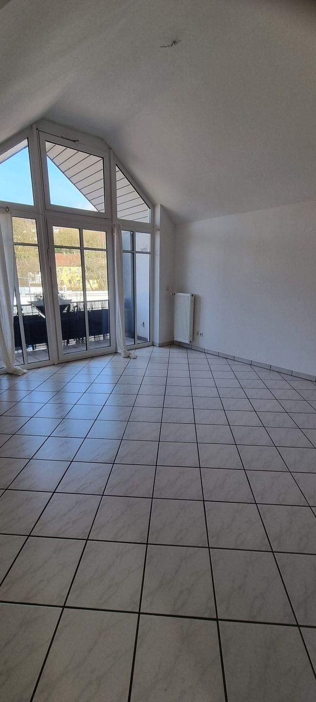 Thumbnail-Wunderschöne Dachgeschosswohnung mit 2 Balkonen im Herzen von Bielstein