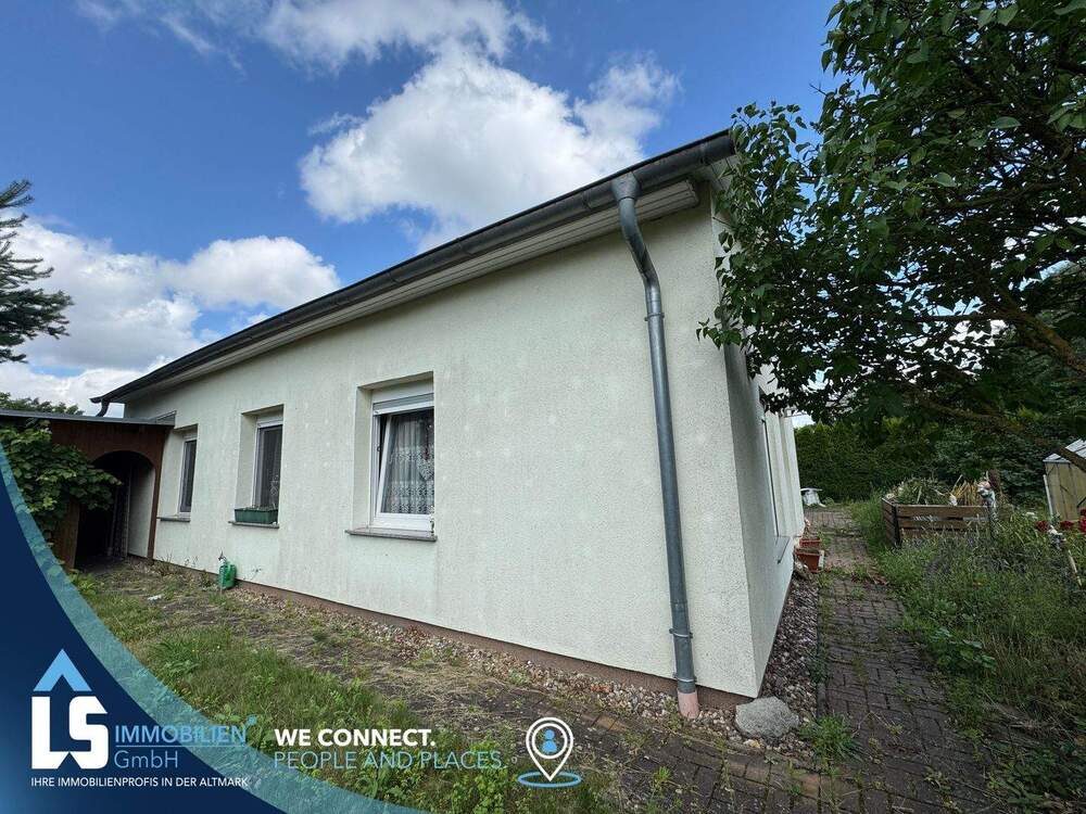 Thumbnail-Bungalow mit Wintergarten und Gartenparadies in Borstel