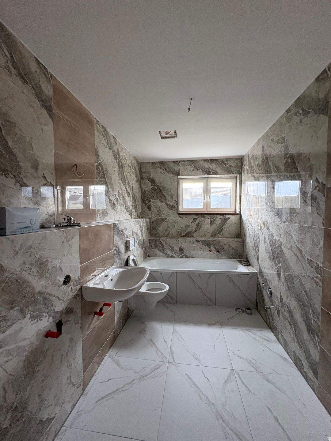 Thumbnail-Frisch sanierte 4-Zimmer Wohnung in ruhiger Lage sucht Mieter