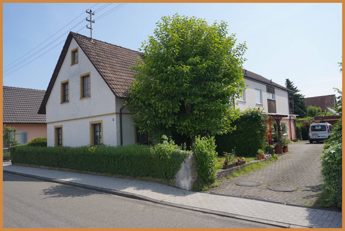 Thumbnail-Doppelhaushälfte mit viel Potential auf tollem Grundstück in Altenheim - sofort bezugsfrei !