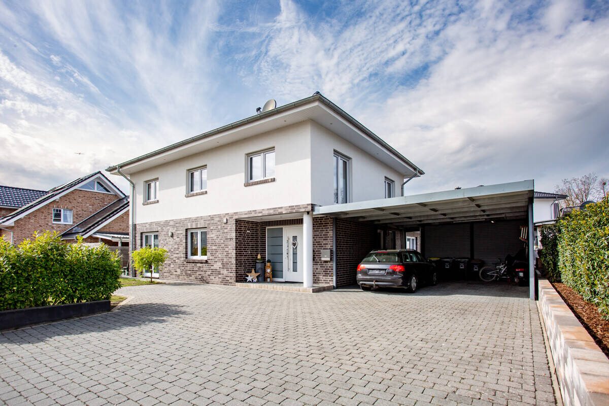 Thumbnail-Exklusives Einfamilienhaus mit Einliegerwohnung in familienfreundlicher Lage von Bohmte!