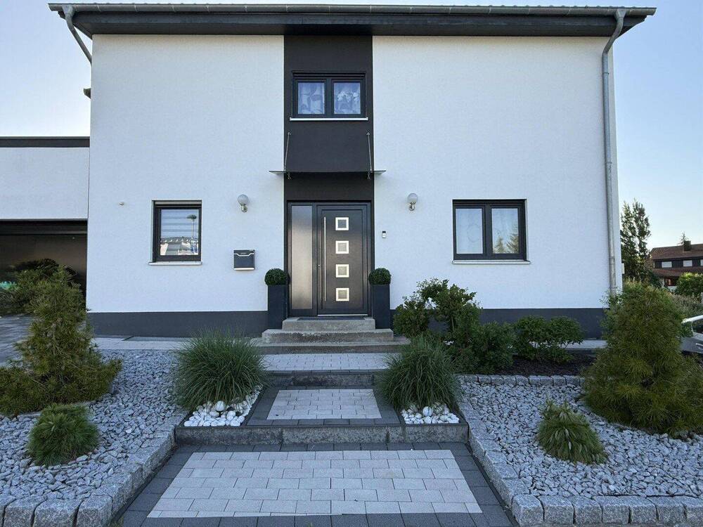 Thumbnail-Modernes Einfamilienhaus mit Einliegerwohnung