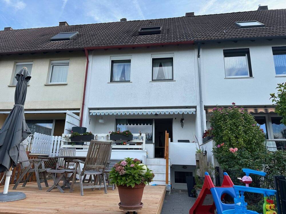 Thumbnail-Ihr neues IMMOBILIEN QUARTIER: Geschmackvolles & Saniertes RMH in ruhiger Lage & ca. 300m zum Meer