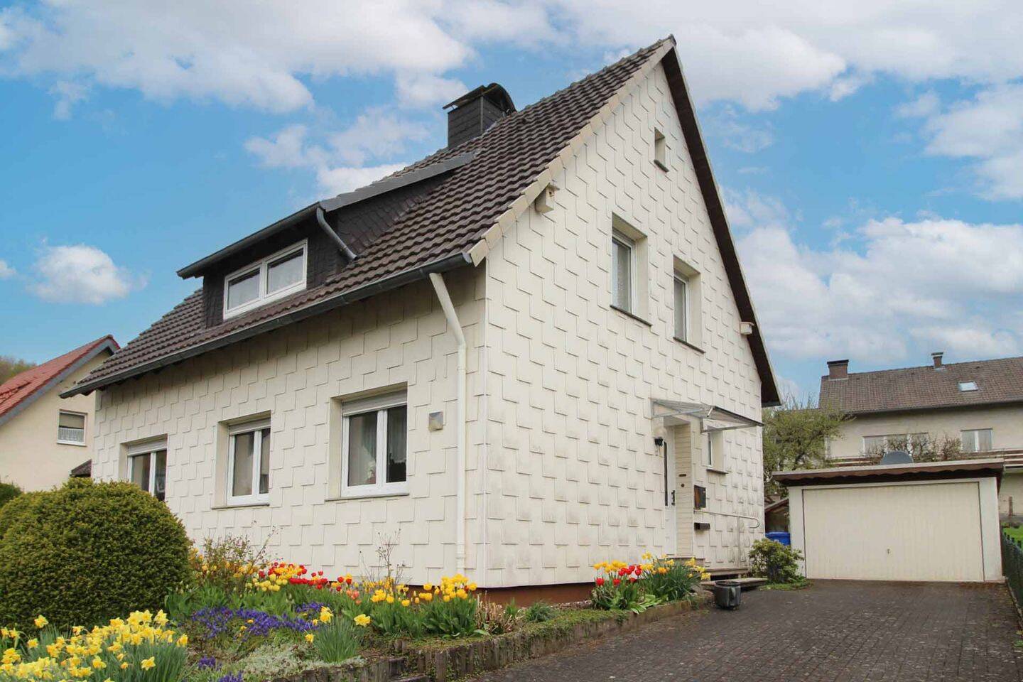 Thumbnail-Solides Wohnhaus mit Potenzial in Bad Driburg-Siebenstern