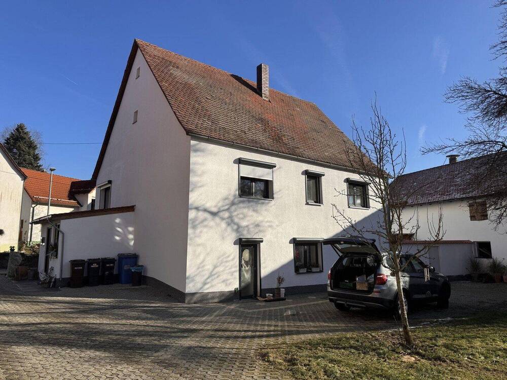 Thumbnail-EinfamilienhausBauernhaus mit Werkstatt, großem Grundstück, Scheune & Stall