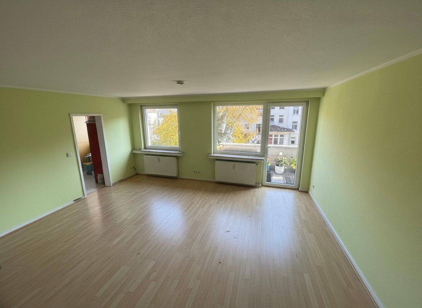 Thumbnail-Erstbezug nach Sanierung: 5,5 Zimmer Apartment mit 2 Bädern, Balkon und EBK