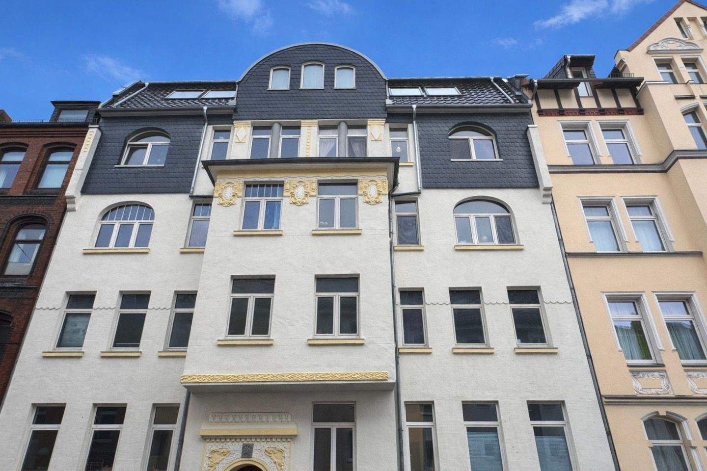 Thumbnail-Ihr neues IMMOBILIEN QUARTIER: Schöne 3-Zimmer Wohnung mit Ausbaupotenzial in der Südstadt