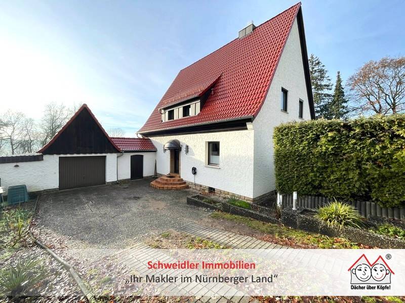 Thumbnail-Großzügig Wohnen am Strengenberg - Einfamilienhaus mit Garage in Rückersdorf