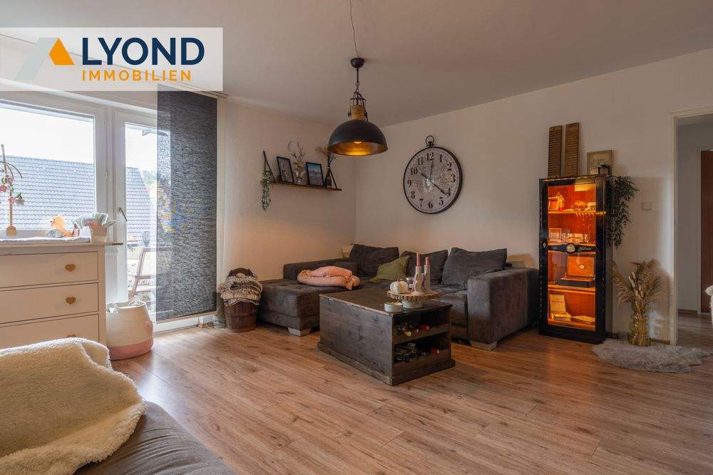 Thumbnail-Helle 3,5-Zimmer-Etagenwohnung mit Balkon und Aufzug in gepflegtem Mehrfamilienhaus!