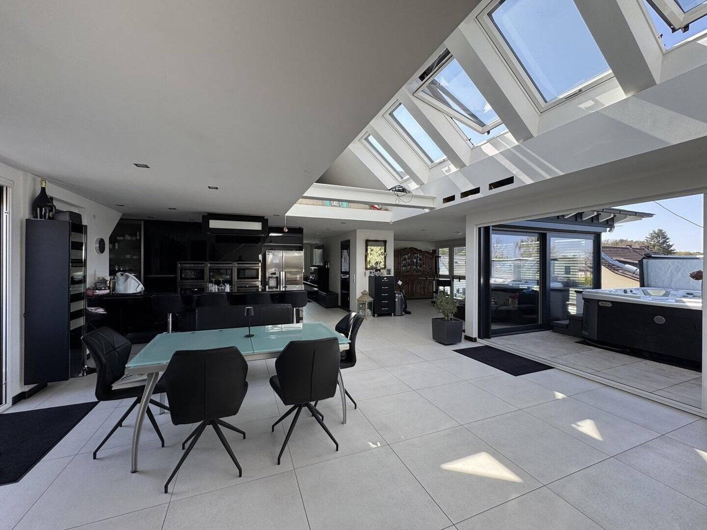 Thumbnail-Junges hochwertiges MFHMehrgenerationshaus, Toplage Refrath, super Anbindungen