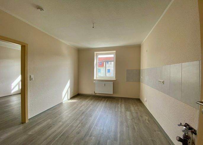 Thumbnail-Vollständig für Sie saniert: Große Küche und Blick ins Grüne