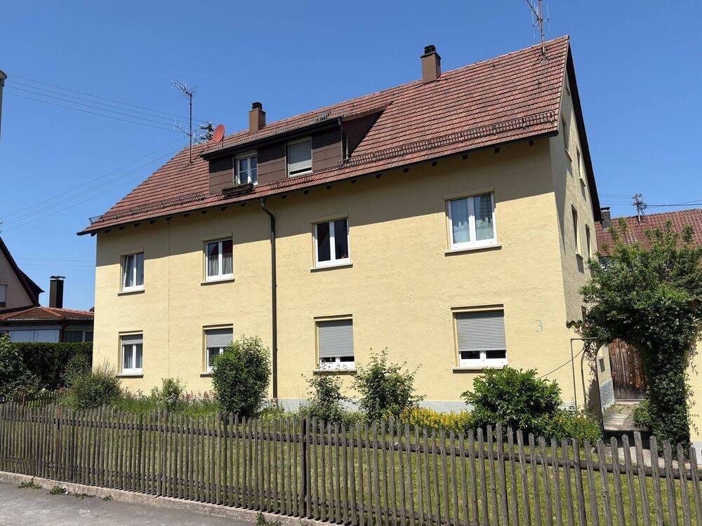 Thumbnail-Mehrfamilienhaus mit großem Grundstück und erheblichen Entwicklungspotenzial in gefragter Lage