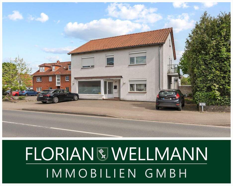 Thumbnail-Achim | Vermietetes Wohn und Geschäftshaus mit freier Gewerbeeinheit und Baupotenzial im Hinterland