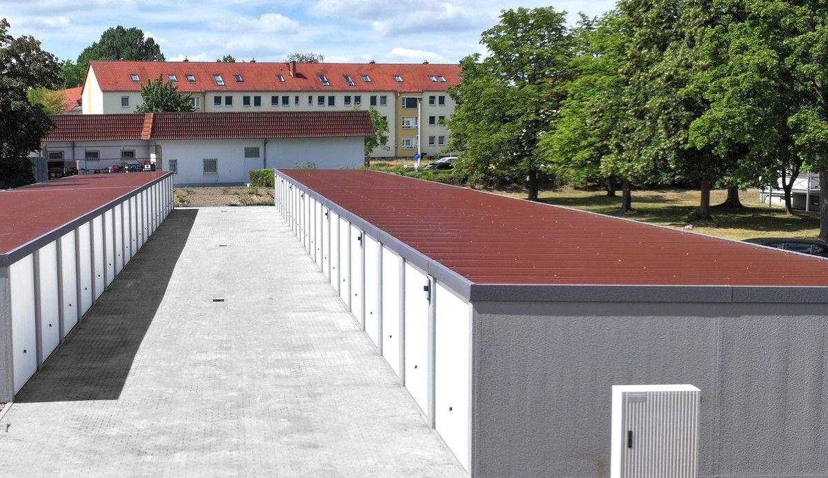 Thumbnail-Garagenhof in Riesa, Am Hang 30 zu erwerben. 8er Neubau-Garagen-Paket sichern und Vermögen schützen!