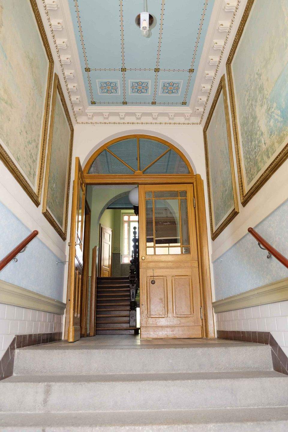 Thumbnail-* gemütliche ETW * Gohlis-Mitte * 3 Zimmer * Balkon * Stuck * vermietet *