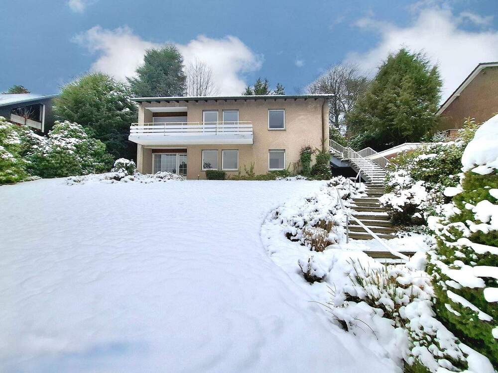 Thumbnail-Zeit, den Winterschlaf zu beenden - ein Haus mit vielseitigen Perspektiven in Bochum-Stiepel