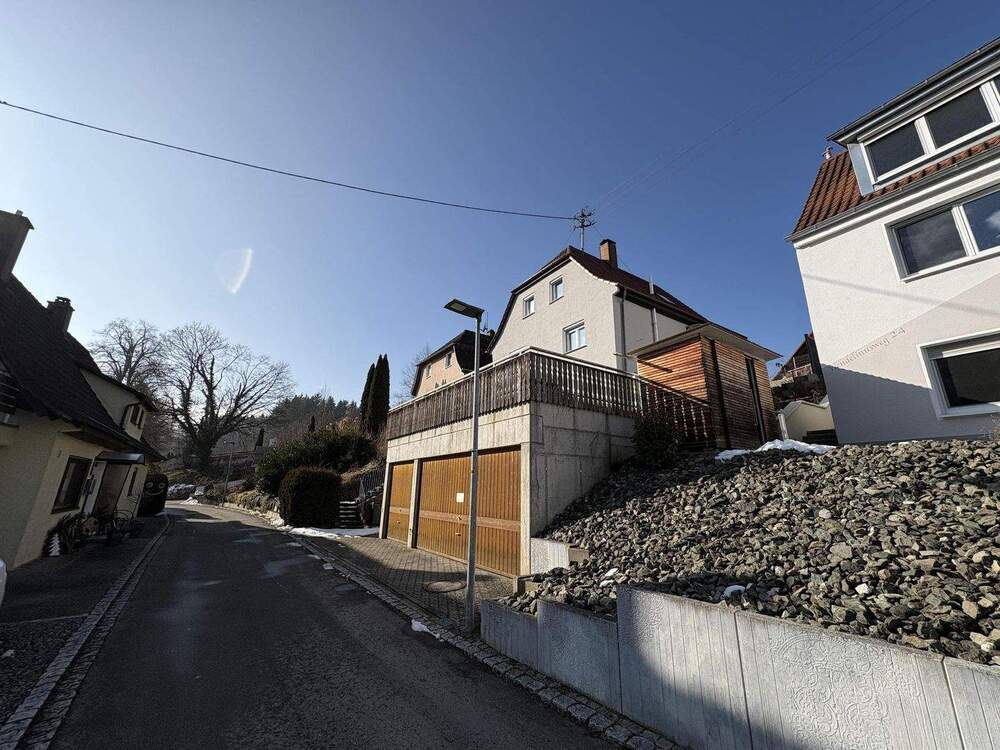 Thumbnail-Charmantes Einfamilienhaus mit Garten und Terrasse - Modernes Wohnen in ruhiger Lage von Erolzheim