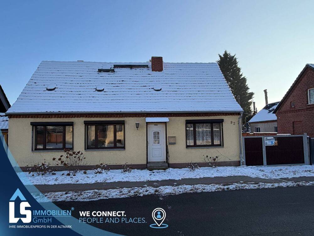 Thumbnail-Einfamilienhaus in zentraler Lage mit großem Grundstück