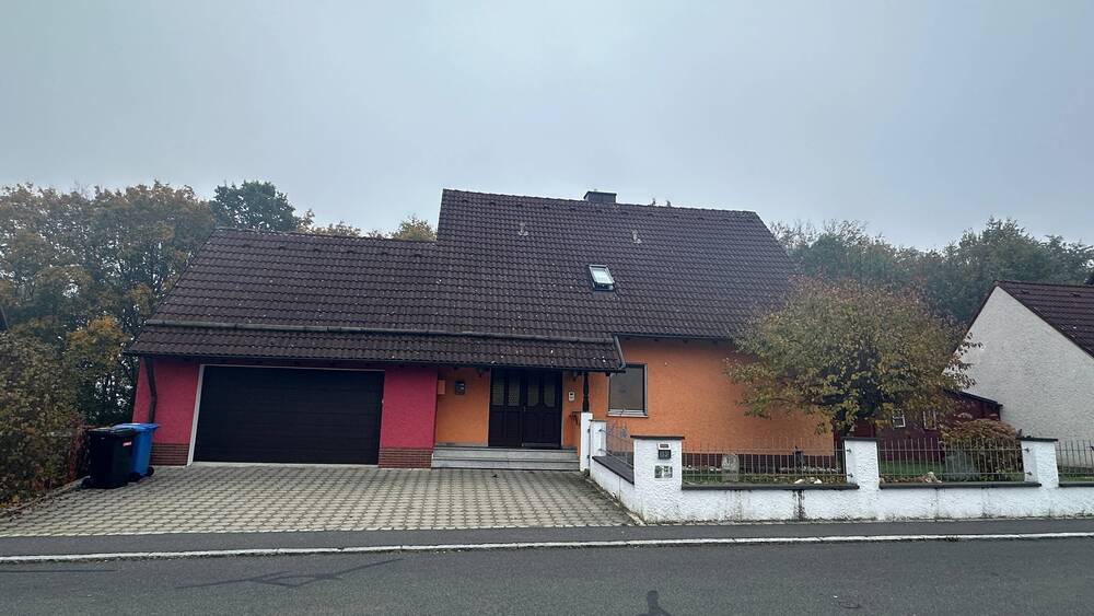 Thumbnail-Schönes Einfamilienhaus in Eschenbach i. d. OPf., ohne Makler
