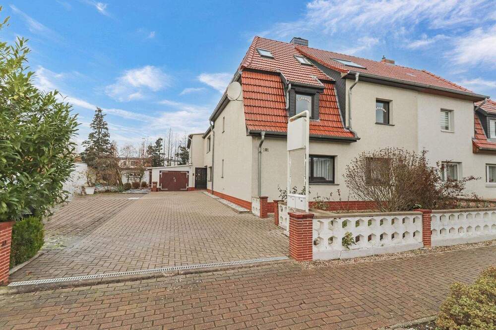 Thumbnail-Außergewöhnliches Raumangebot für Familien und Gewerbe: Vielseitige Immobilie mit Potenzial!