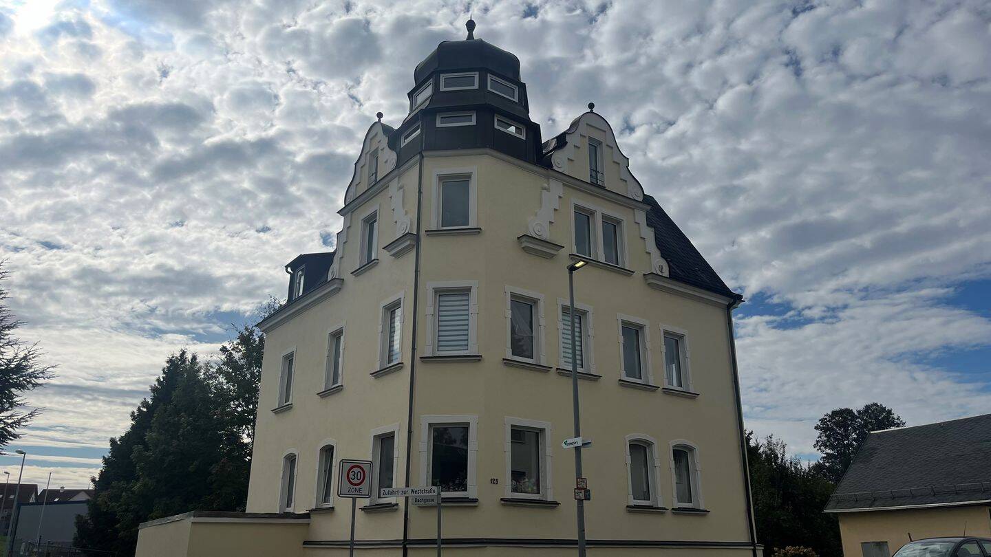 Thumbnail-***Einziehen und wohlfühlen: Gepflegte 2-Raum-Wohnung in Neukirchen***